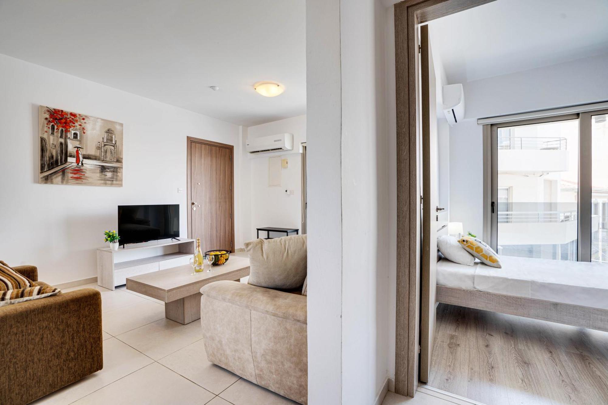 Lemon Paradise City Centre 200M From Beach Ларнака Екстериор снимка